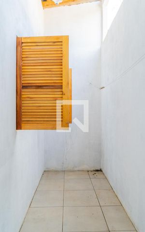 Casa para alugar com 50m², 1 quarto e sem vaga Casa para alugar com 50m², 1 quarto e sem vagaÁrea de Serviço