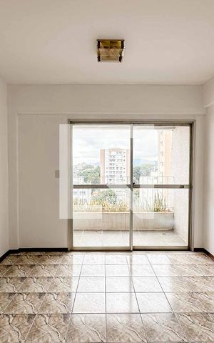 Apartamento para alugar com 84m², 3 quartos e 1 vagaSala