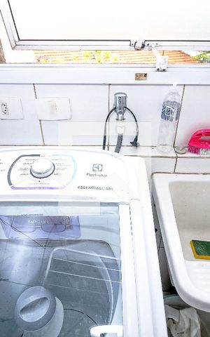 Apartamento para alugar com 59m², 2 quartos e 1 vaga Apartamento para alugar com 59m², 2 quartos e 1 vagaLavanderia