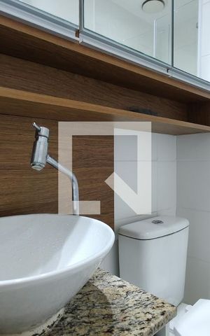 Apartamento à venda com 63m², 3 quartos e 1 vaga Apartamento à venda com 63m², 3 quartos e 1 vagaBanheiro da Suíte