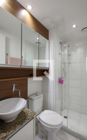 Apartamento à venda com 63m², 3 quartos e 1 vaga Apartamento à venda com 63m², 3 quartos e 1 vagaBanheiro da Suíte