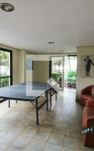 Apartamento para alugar com 180m², 3 quartos e 2 vagas Apartamento para alugar com 180m², 3 quartos e 2 vagasÁrea comum - Sala de Jogos