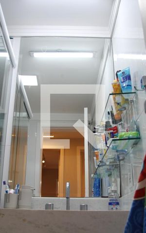 Apartamento à venda com 100m², 3 quartos e 2 vagasBanheiro social