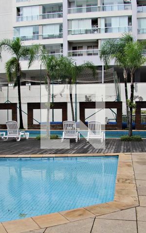 Apartamento à venda com 100m², 3 quartos e 2 vagasÁrea comum - Piscina