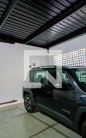 Casa à venda com 160m², 3 quartos e 2 vagas Casa à venda com 160m², 3 quartos e 2 vagasGaragem