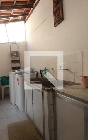 Apartamento à venda com 144m², 3 quartos e 1 vagaÁrea de Serviço