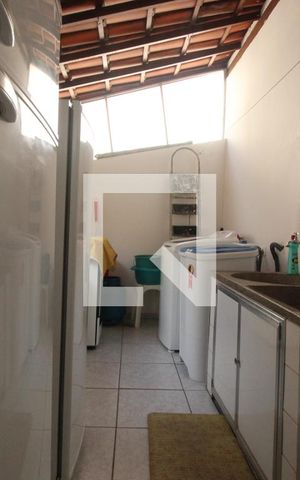 Apartamento à venda com 144m², 3 quartos e 1 vagaÁrea de Serviço
