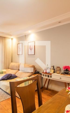 Apartamento à venda com 68m², 3 quartos e 1 vaga Apartamento à venda com 68m², 3 quartos e 1 vagaSala