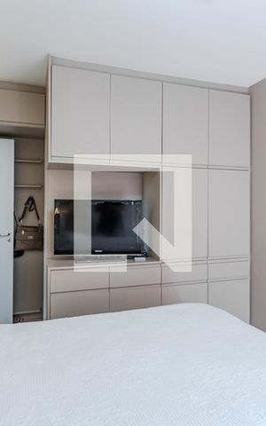 Casa à venda com 230m², 4 quartos e 4 vagas Casa à venda com 230m², 4 quartos e 4 vagasSuíte