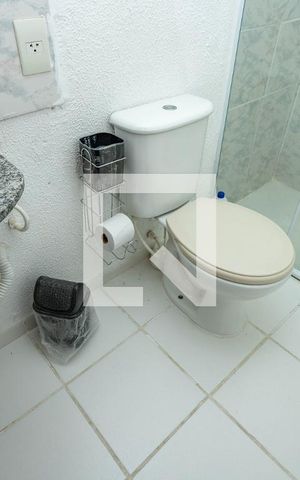 Apartamento para alugar com 44m², 2 quartos e 1 vaga Apartamento para alugar com 44m², 2 quartos e 1 vagaBanheiro