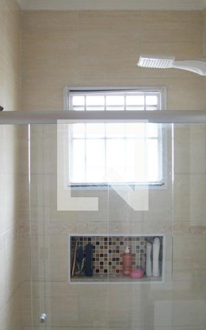 Casa à venda com 150m², 3 quartos e 2 vagasBanheiro social