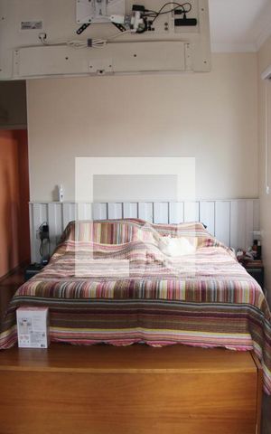 Casa à venda com 150m², 3 quartos e 2 vagasSuíte