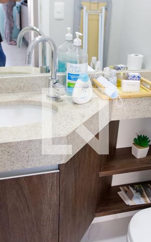 Apartamento à venda com 76m², 2 quartos e 1 vaga Apartamento à venda com 76m², 2 quartos e 1 vagaLavabo