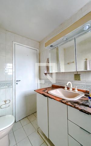 Apartamento para alugar com 120m², 3 quartos e sem vagaBanheiro 2