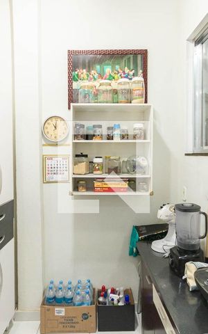 Apartamento à venda com 80m², 2 quartos e sem vagaCozinha