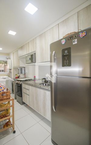 Apartamento à venda com 74m², 3 quartos e 2 vagas Apartamento à venda com 74m², 3 quartos e 2 vagasCozinha