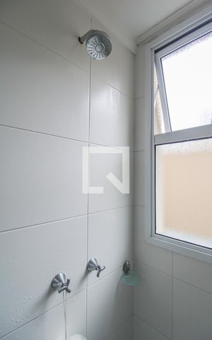 Apartamento à venda com 74m², 3 quartos e 2 vagas Apartamento à venda com 74m², 3 quartos e 2 vagasBanheiro 1
