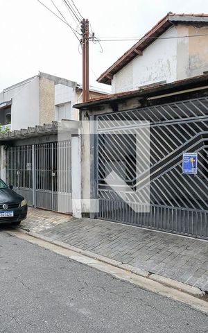 Casa à venda com 380m², 3 quartos e 2 vagasFachada