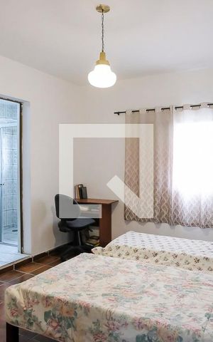 Casa à venda com 380m², 3 quartos e 2 vagasSuíte 2