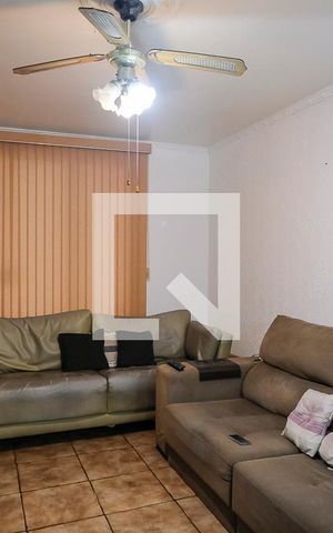 Casa à venda com 380m², 3 quartos e 2 vagasSala