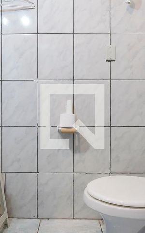 Casa à venda com 380m², 3 quartos e 2 vagasBanheiro da suíte 3