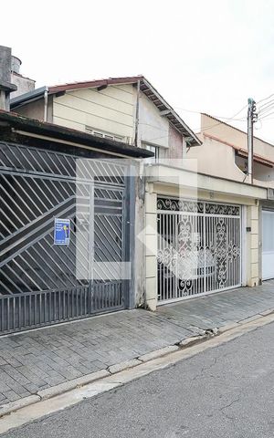 Casa à venda com 380m², 3 quartos e 2 vagasFachada