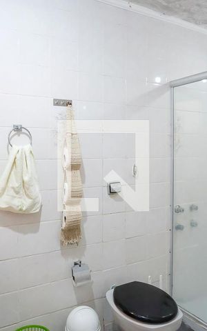 Casa à venda com 380m², 3 quartos e 2 vagasBanheiro da suíte 1