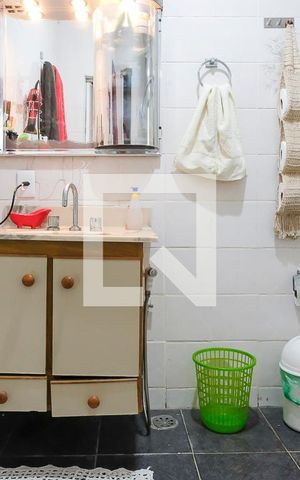 Casa à venda com 380m², 3 quartos e 2 vagasBanheiro da suíte 1