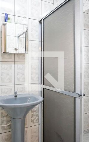 Casa à venda com 380m², 3 quartos e 2 vagasBanheiro da suíte 2