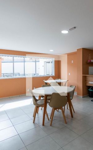 Apartamento para alugar com 41m², 2 quartos e 1 vaga Apartamento para alugar com 41m², 2 quartos e 1 vagaÁrea comum - Salão de festas