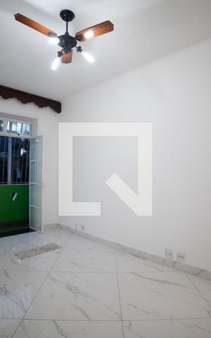 Apartamento para alugar com 65m², 2 quartos e sem vaga Apartamento para alugar com 65m², 2 quartos e sem vagaSala