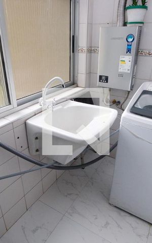 Apartamento à venda com 75m², 2 quartos e 1 vagaÁrea de Serviço