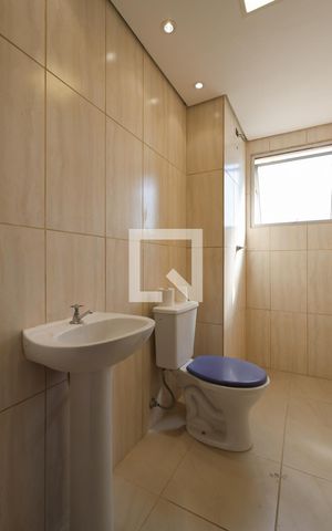 Apartamento à venda com 48m², 2 quartos e 1 vaga Apartamento à venda com 48m², 2 quartos e 1 vagaBanheiro