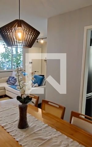 Casa à venda com 109m², 3 quartos e 2 vagas Casa à venda com 109m², 3 quartos e 2 vagasSala