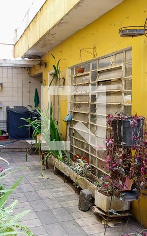 Casa à venda com 260m², 3 quartos e sem vaga Casa à venda com 260m², 3 quartos e sem vagaÁrea comum
