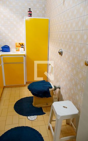 Casa à venda com 260m², 3 quartos e sem vaga Casa à venda com 260m², 3 quartos e sem vagaBanheiro