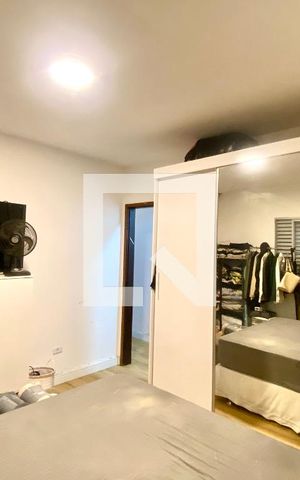 Casa à venda com 346m², 3 quartos e 4 vagas Casa à venda com 346m², 3 quartos e 4 vagasQuarto 2