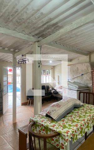 Casa à venda com 346m², 3 quartos e 4 vagas Casa à venda com 346m², 3 quartos e 4 vagasChurrasqueira