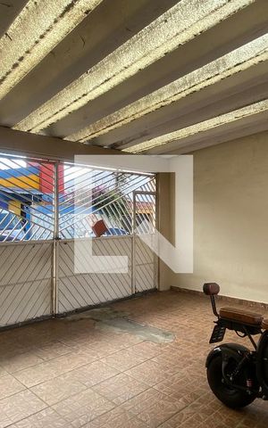 Casa à venda com 346m², 3 quartos e 4 vagas Casa à venda com 346m², 3 quartos e 4 vagasGaragem