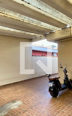 Casa à venda com 346m², 3 quartos e 4 vagas Casa à venda com 346m², 3 quartos e 4 vagasGaragem