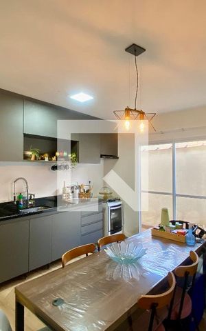 Casa à venda com 346m², 3 quartos e 4 vagas Casa à venda com 346m², 3 quartos e 4 vagasSala de Jantar