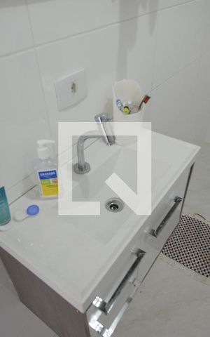 Casa à venda com 232m², 6 quartos e 1 vagaBanheiro Casa 2