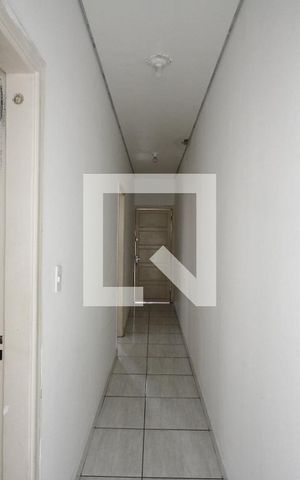 Casa à venda com 232m², 6 quartos e 1 vagaCorredor Casa 1