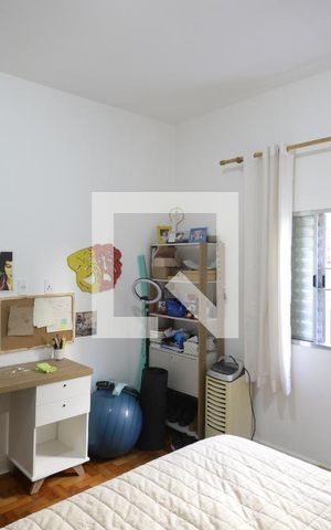 Casa à venda com 232m², 6 quartos e 1 vagaQuarto Casa 2