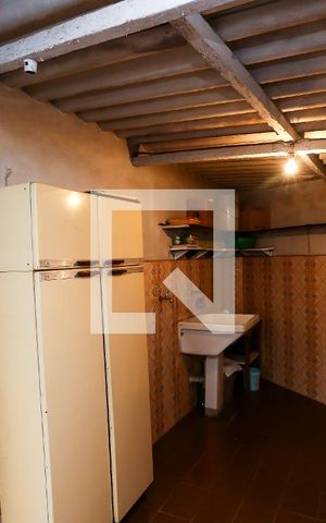 Casa à venda com 170m², 3 quartos e 4 vagas Casa à venda com 170m², 3 quartos e 4 vagasquintal lavadeira