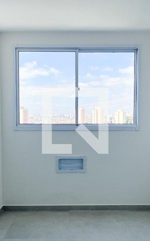 Apartamento para alugar com 34m², 2 quartos e sem vaga Apartamento para alugar com 34m², 2 quartos e sem vagaSala