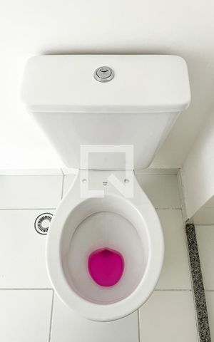 Apartamento para alugar com 34m², 2 quartos e sem vaga Apartamento para alugar com 34m², 2 quartos e sem vagaBanheiro