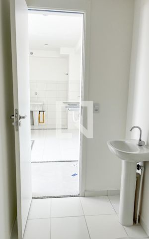Apartamento para alugar com 34m², 2 quartos e sem vaga Apartamento para alugar com 34m², 2 quartos e sem vagaBanheiro