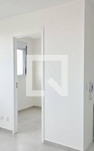 Apartamento para alugar com 34m², 2 quartos e sem vaga Apartamento para alugar com 34m², 2 quartos e sem vagaSala