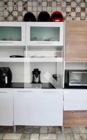 Apartamento para alugar com 80m², 3 quartos e sem vaga Apartamento para alugar com 80m², 3 quartos e sem vagaCozinha e Área de Serviço